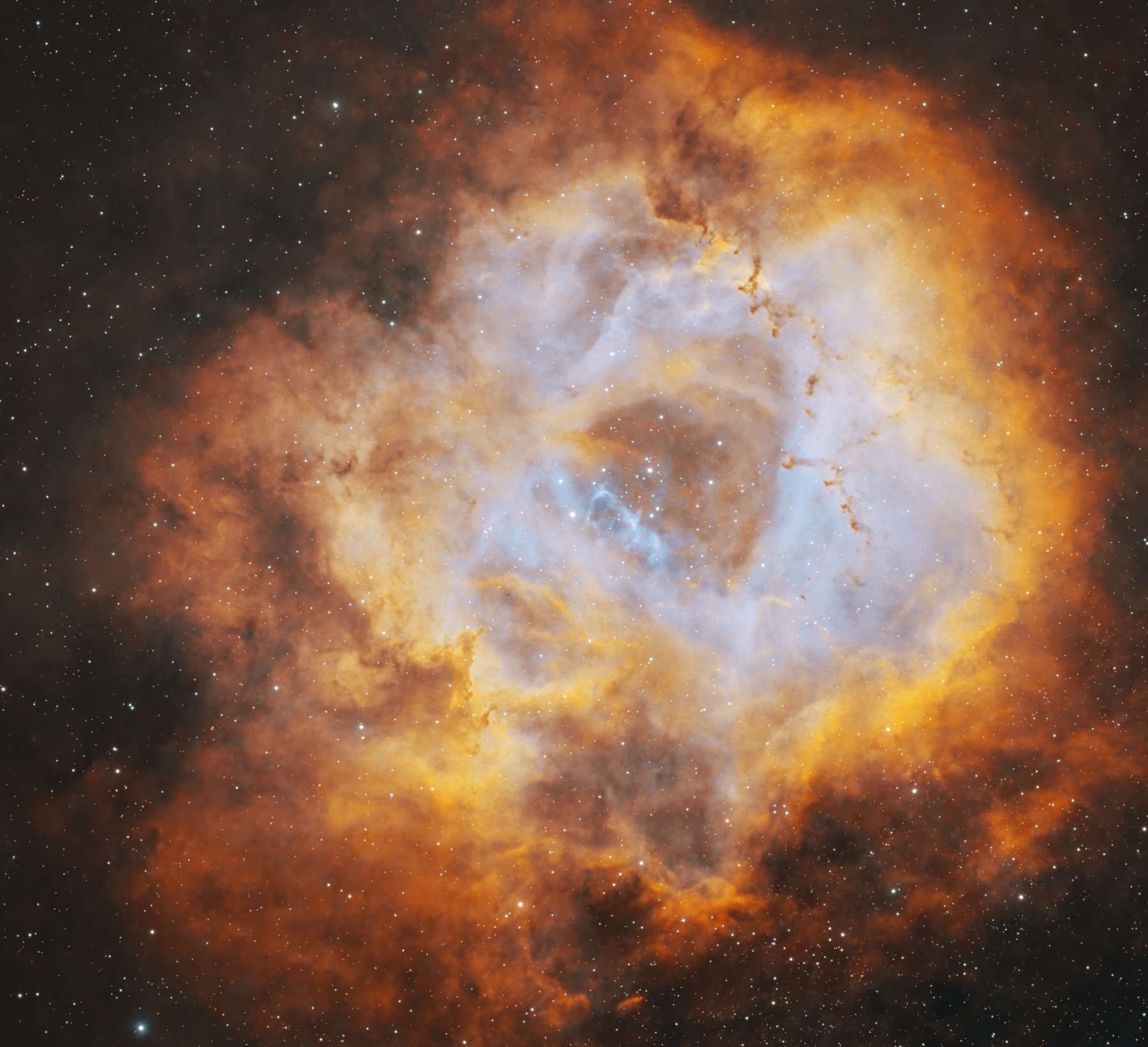 Detalle del cúmulo central y la cavidad de la nebulosa Roseta
